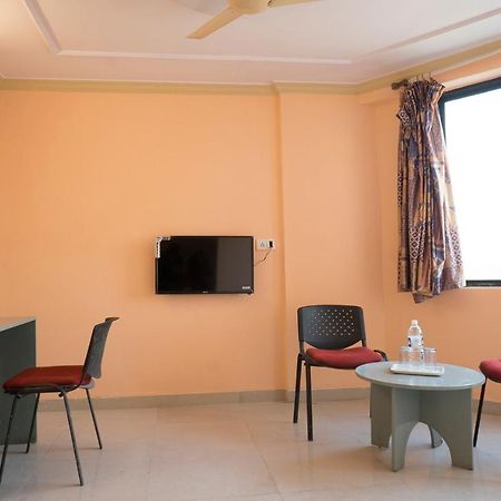 Oyo Flagship 37830 Hotel Aakar International Sātāra Exterior foto